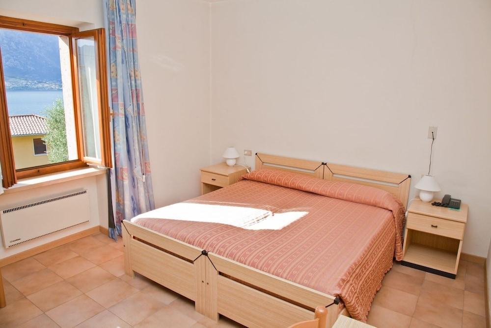 Hotel San Carlo Malcesine Bagian luar foto