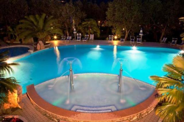 Hotel San Carlo Malcesine Bagian luar foto