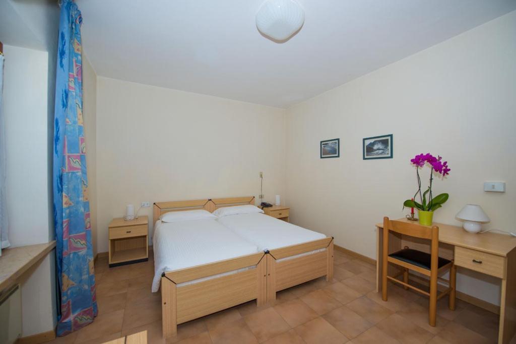 Hotel San Carlo Malcesine Bagian luar foto